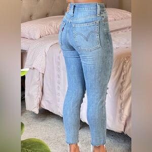 Levi's wedgie skinny jeans